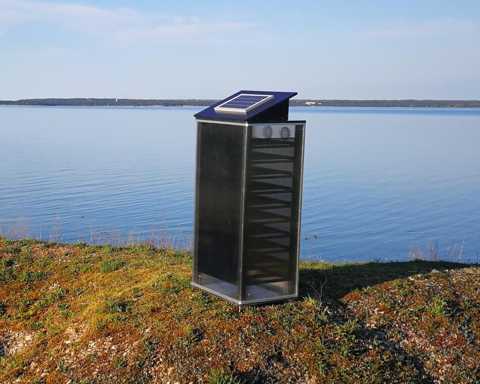 Päikeseenergial toimiv toidukuivati